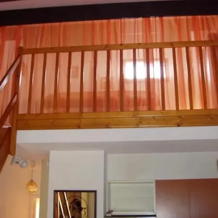 Spacious Cocoon With Terrace Near The Sea *