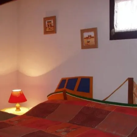 Tatil Evi Spacious Cocoon With Terrace Near The Sea *